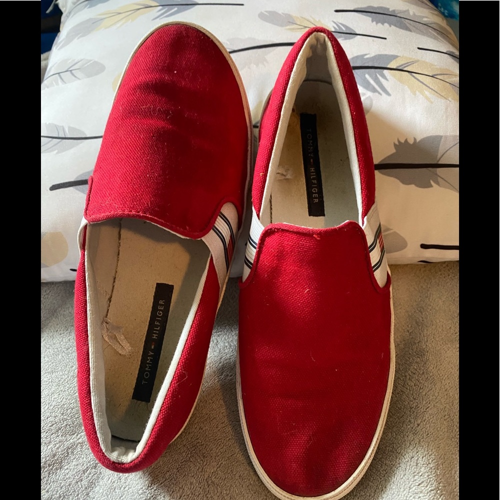 Tommy Hilfiger canvas shoe